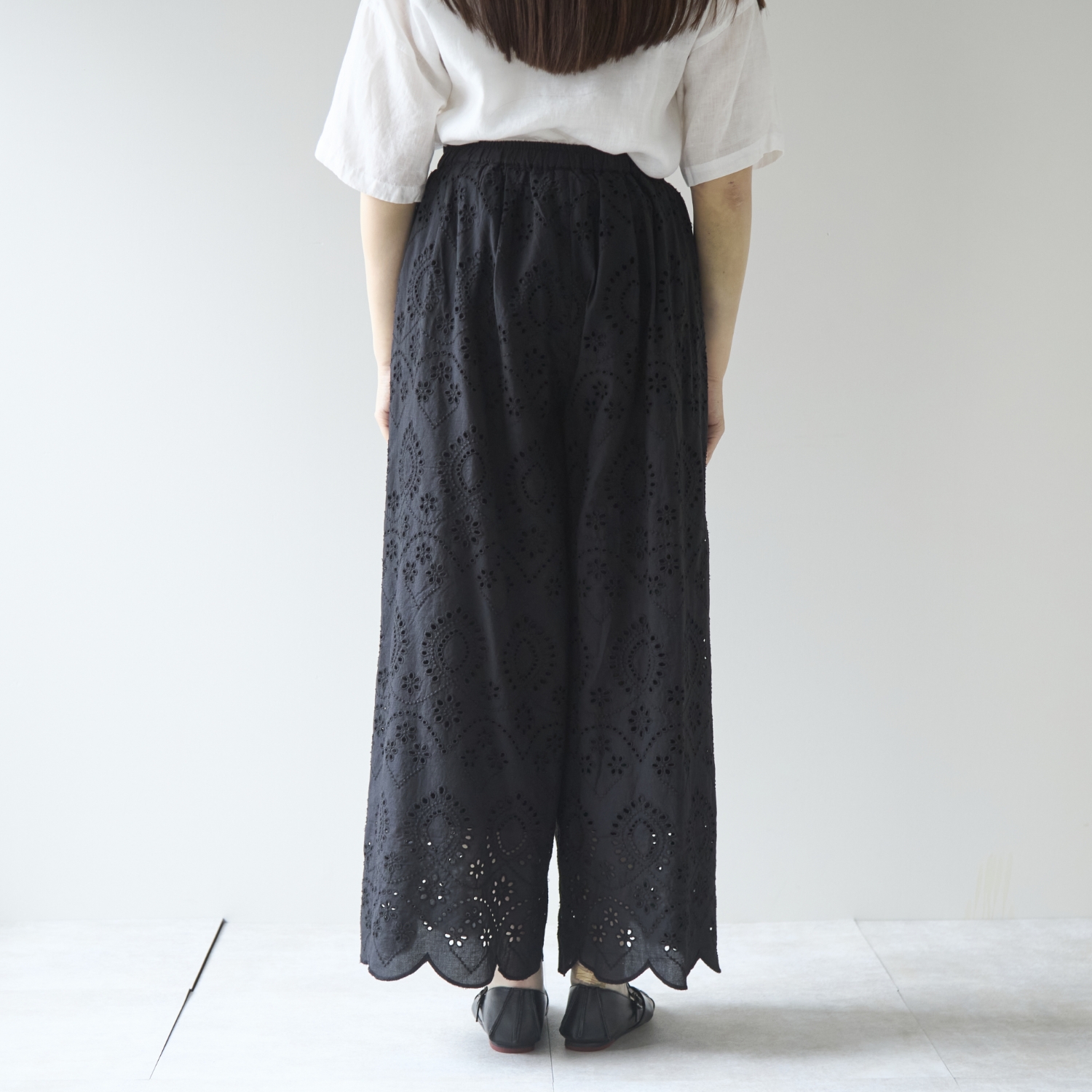 Kilka/スカート見えする綿レースのワイドパンツ